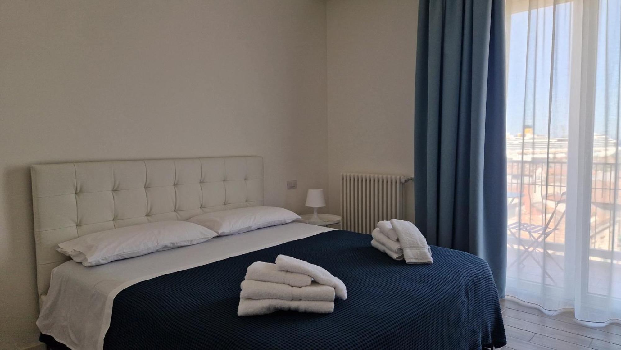 Orlando Rooms 卡塔尼亚 外观 照片